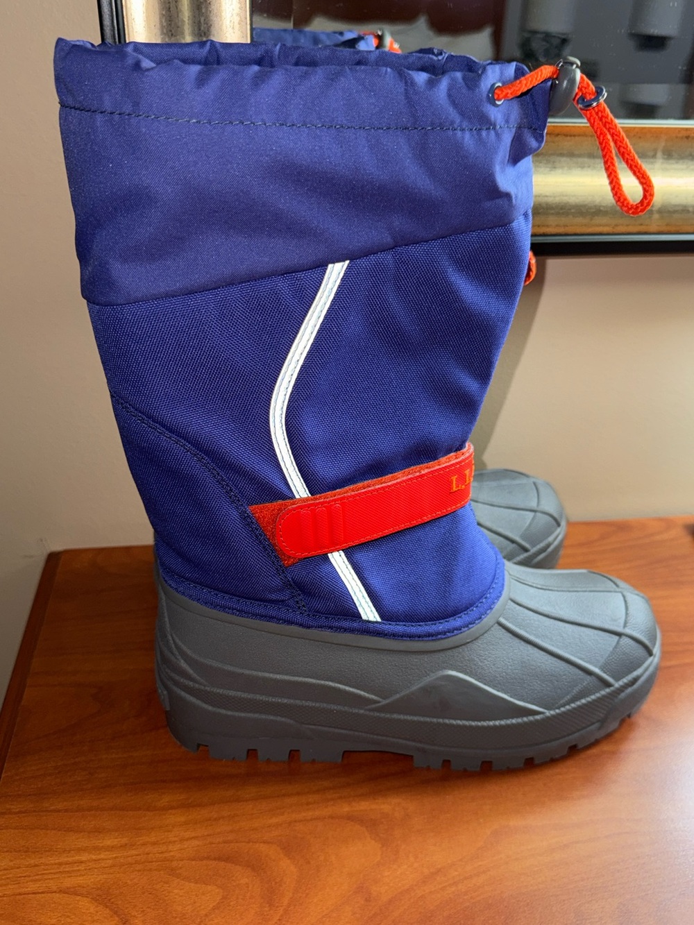 L.L. Bean Northwood Kids Insulated Snow Boots, Purple. Kids size 4. New.